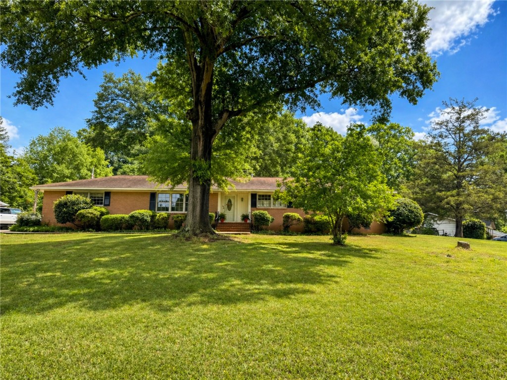 611 Heyward Road