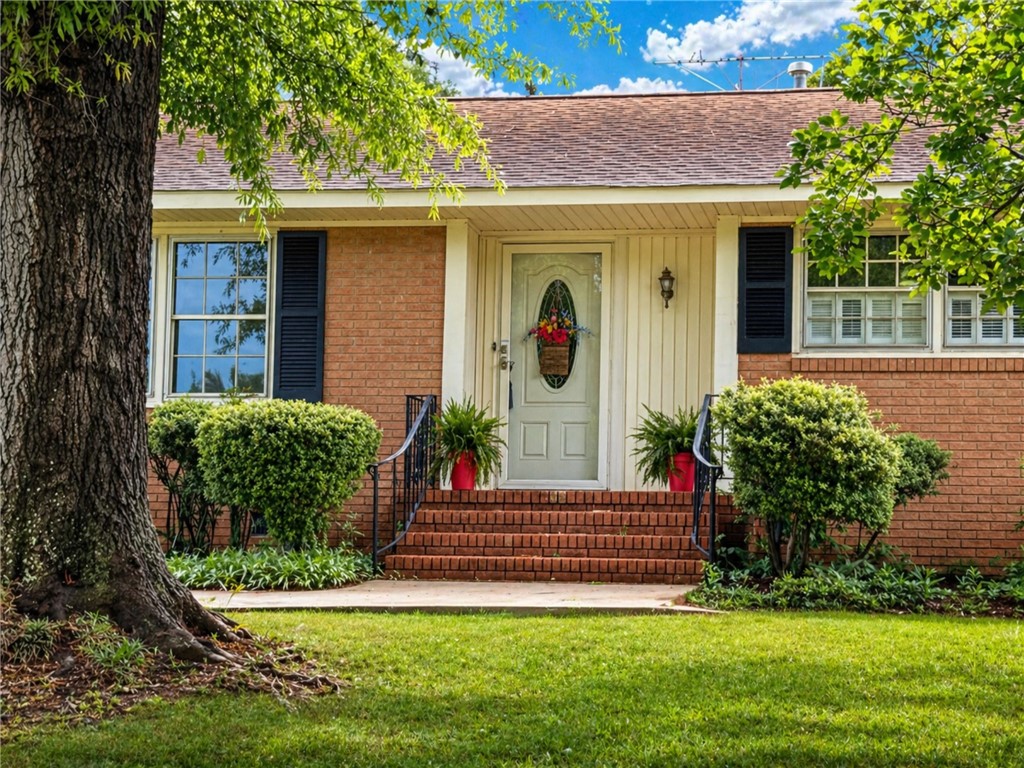 611 Heyward Road