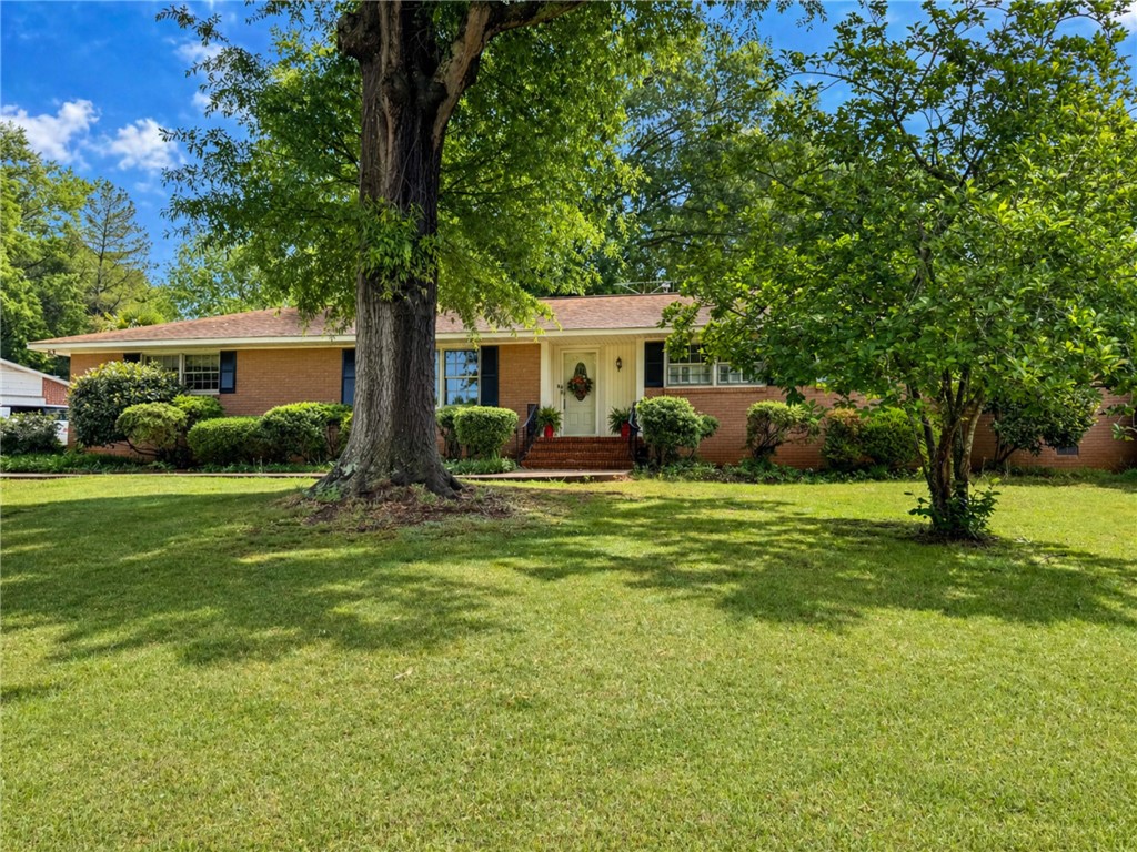 611 Heyward Road