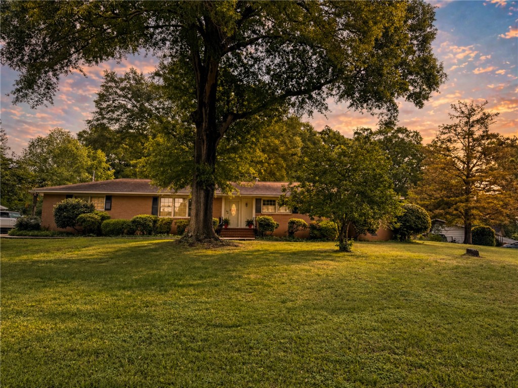 611 Heyward Road
