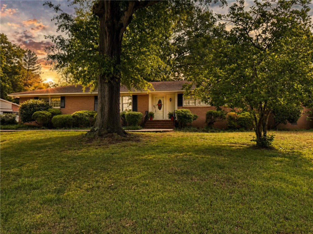 611 Heyward Road
