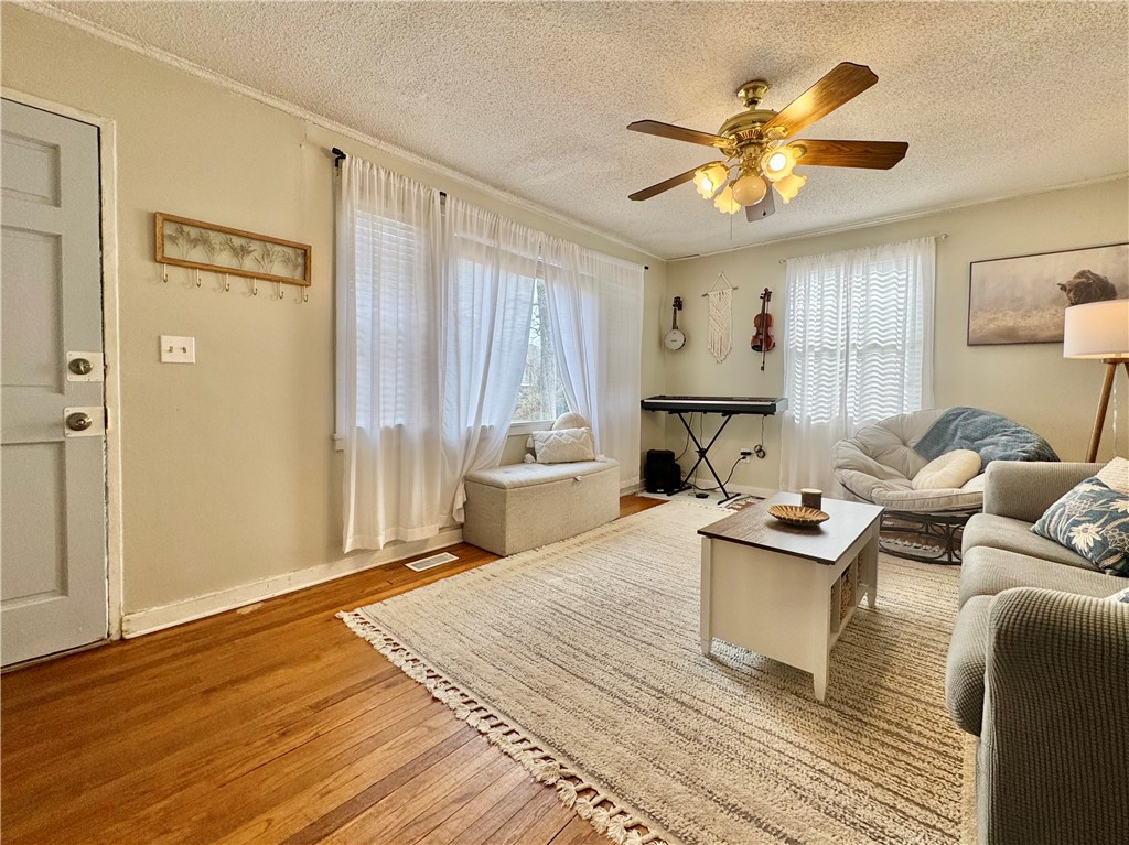 1909 Northview Avenue