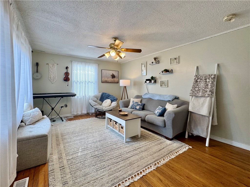 1909 Northview Avenue