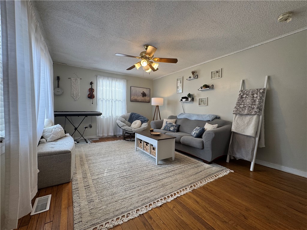 1909 Northview Avenue