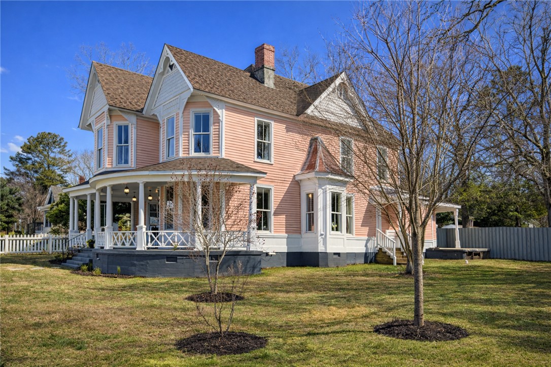 219 E Franklin Street