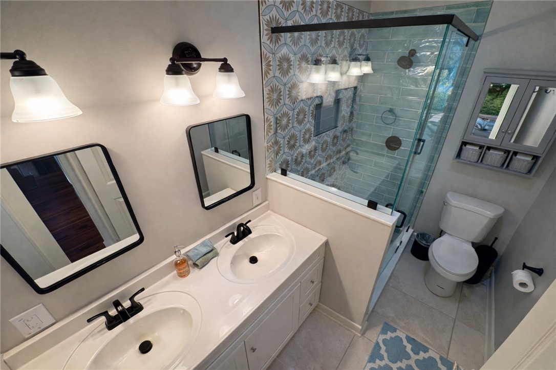 219 E Franklin Street