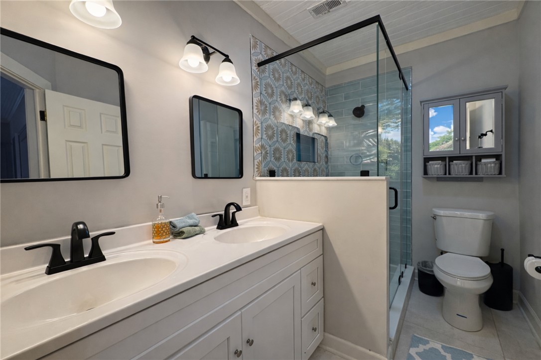 219 E Franklin Street