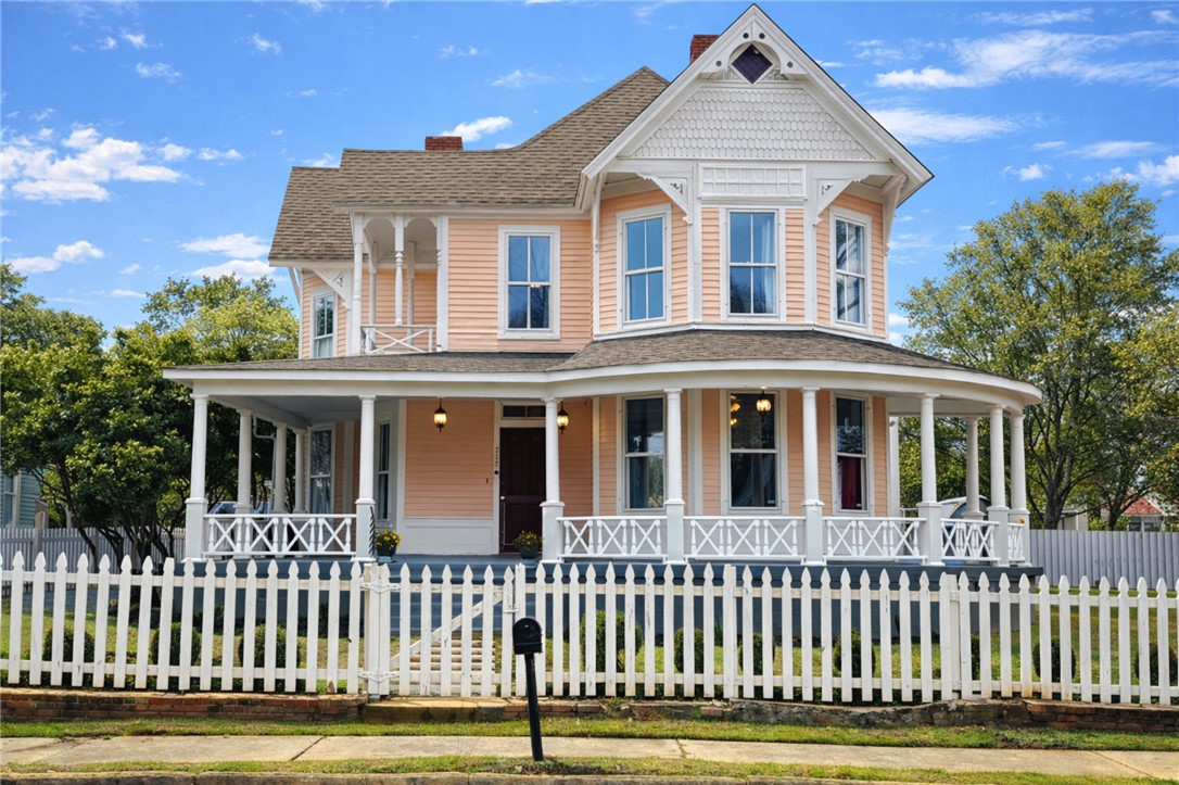 219 E Franklin Street