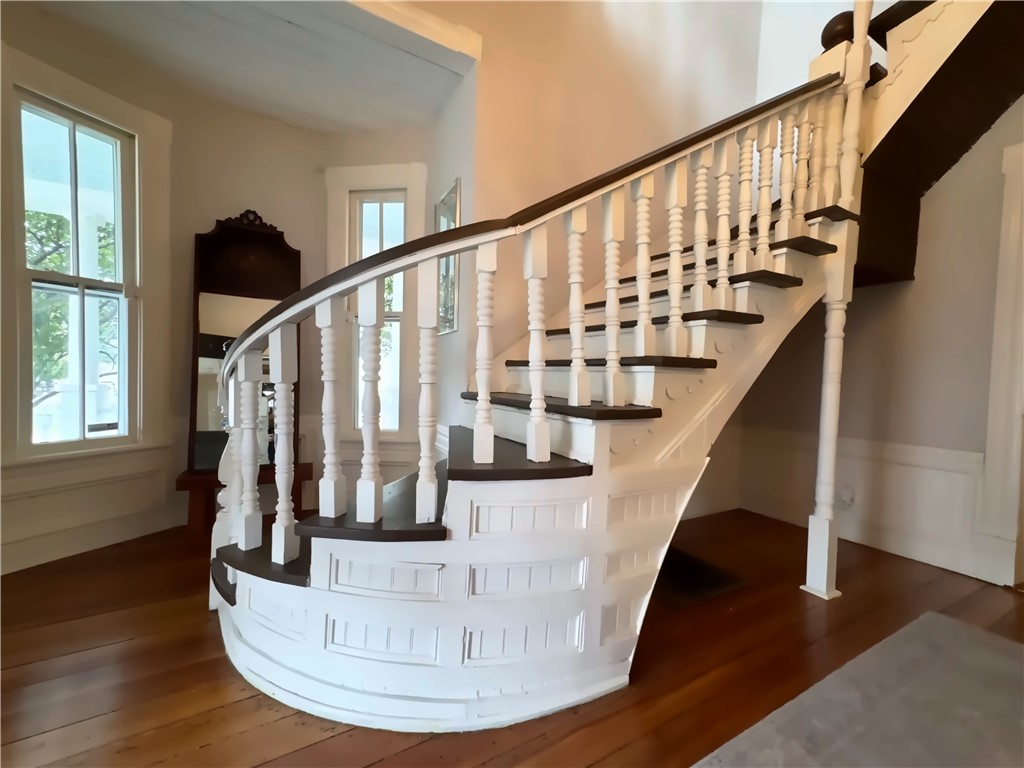 219 E Franklin Street