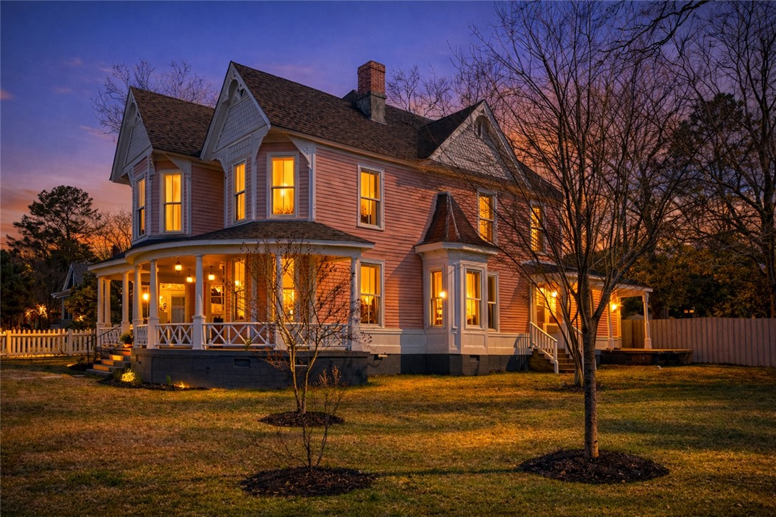 219 E Franklin Street