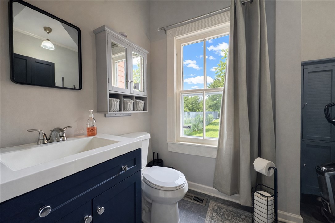 219 E Franklin Street