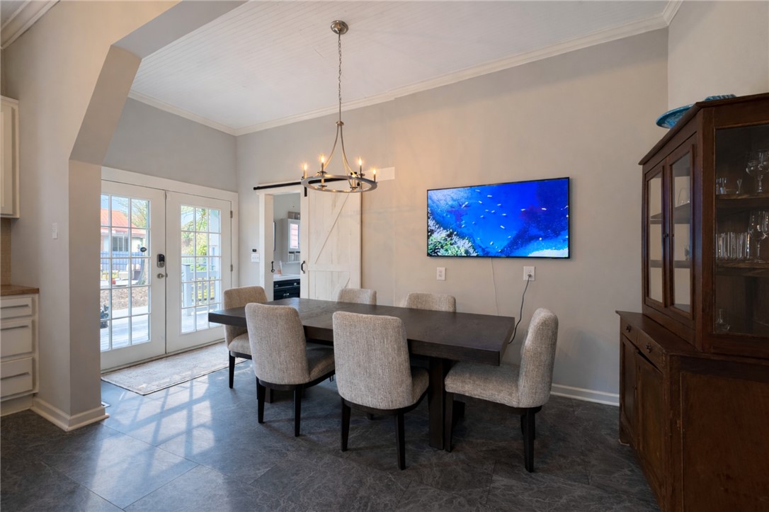 219 E Franklin Street