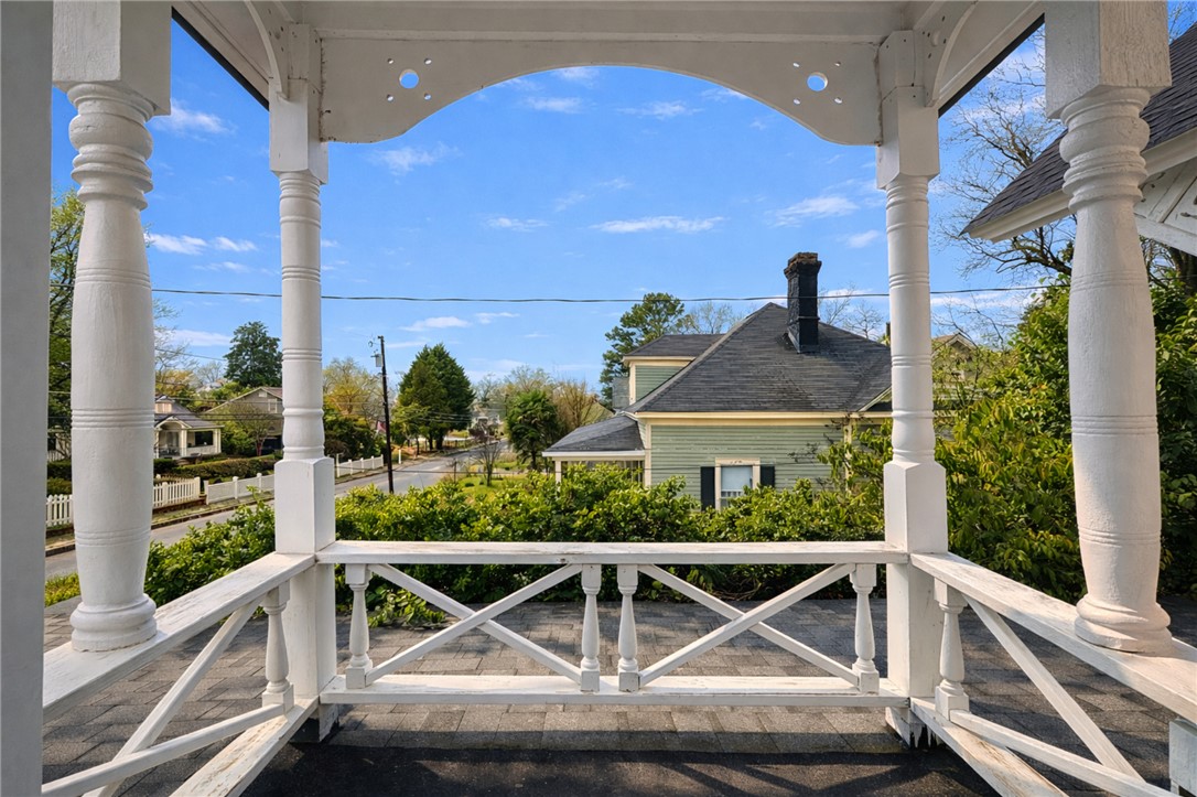 219 E Franklin Street