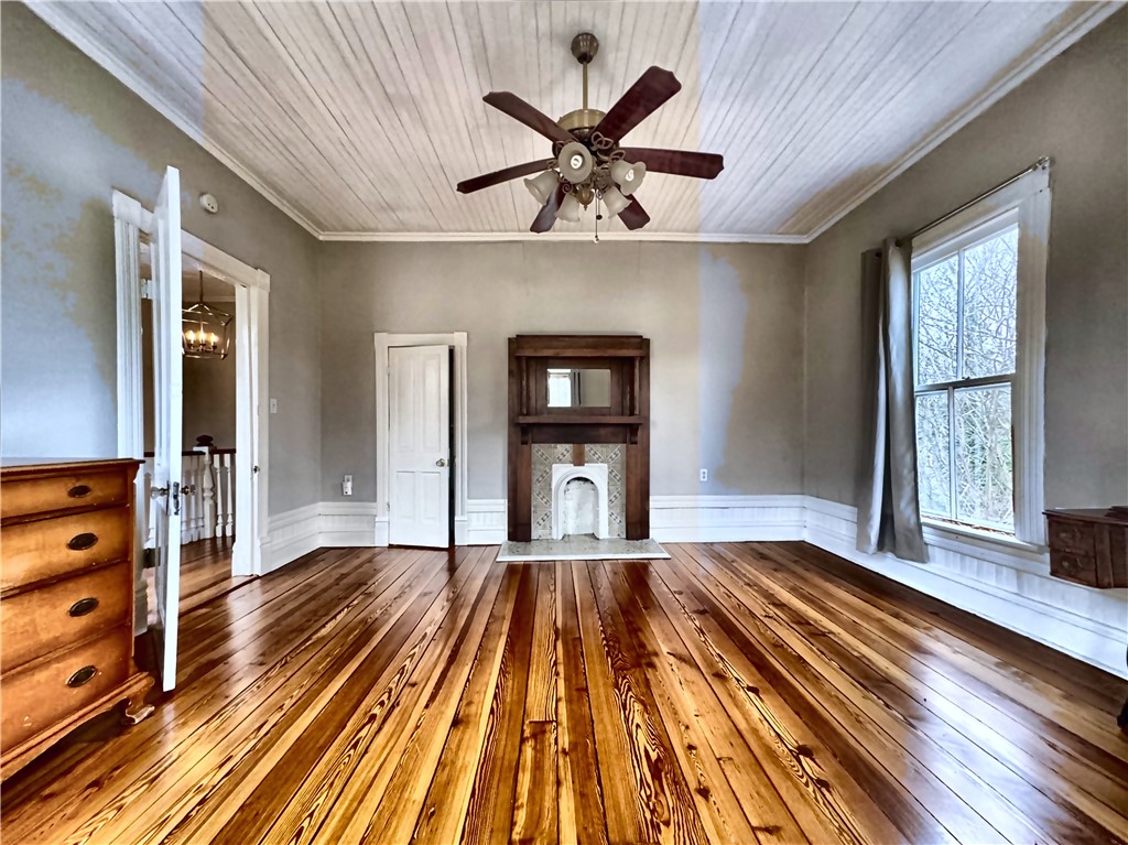 219 E Franklin Street