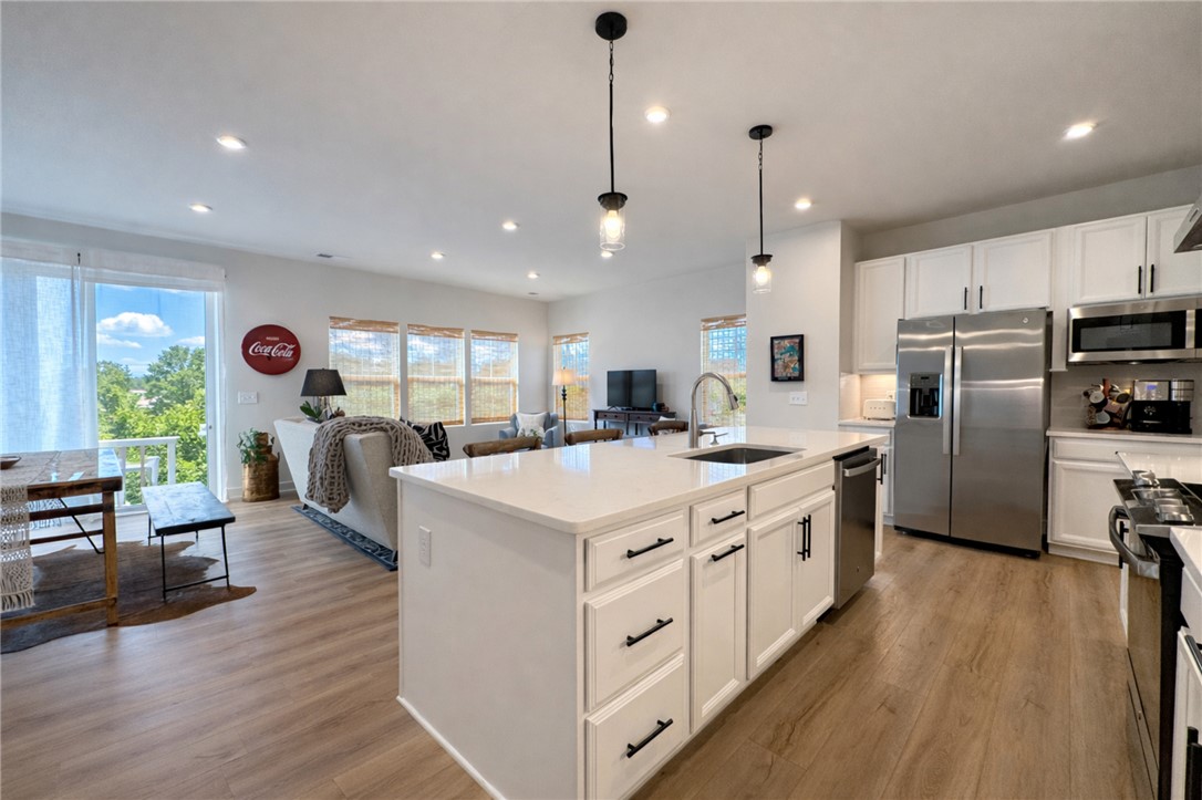 407 Camarillo Lane