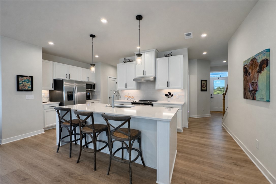 407 Camarillo Lane