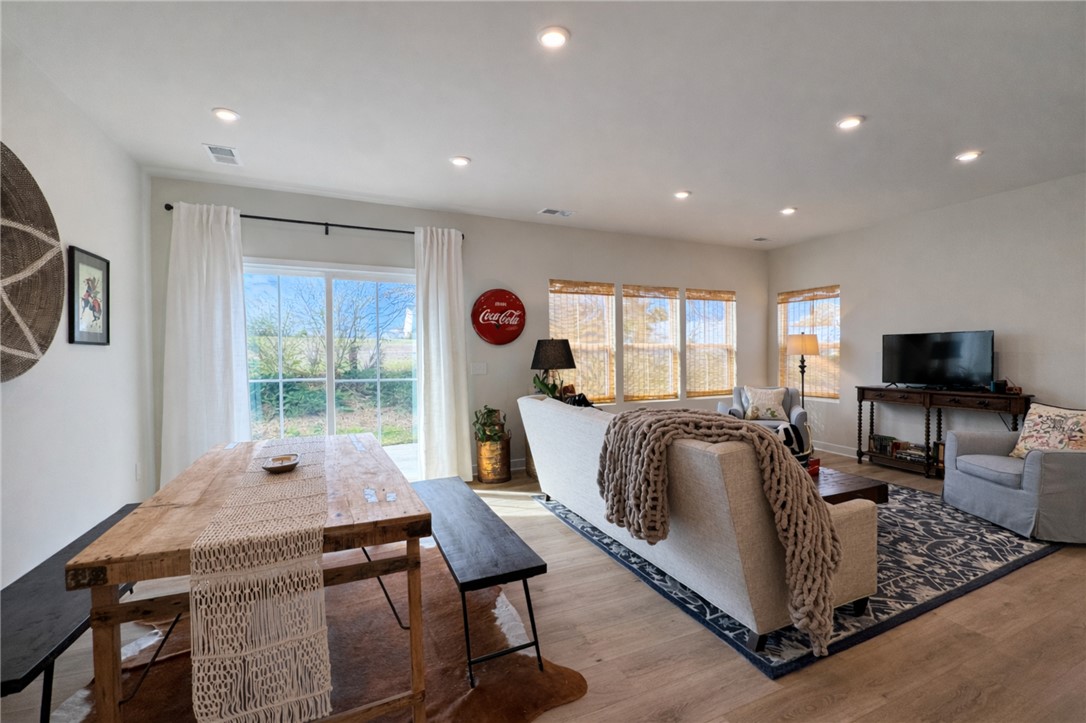 407 Camarillo Lane