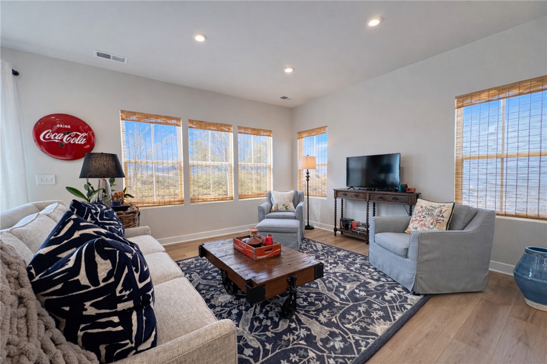 407 Camarillo Lane