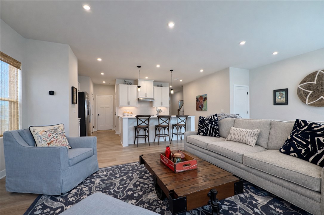 407 Camarillo Lane