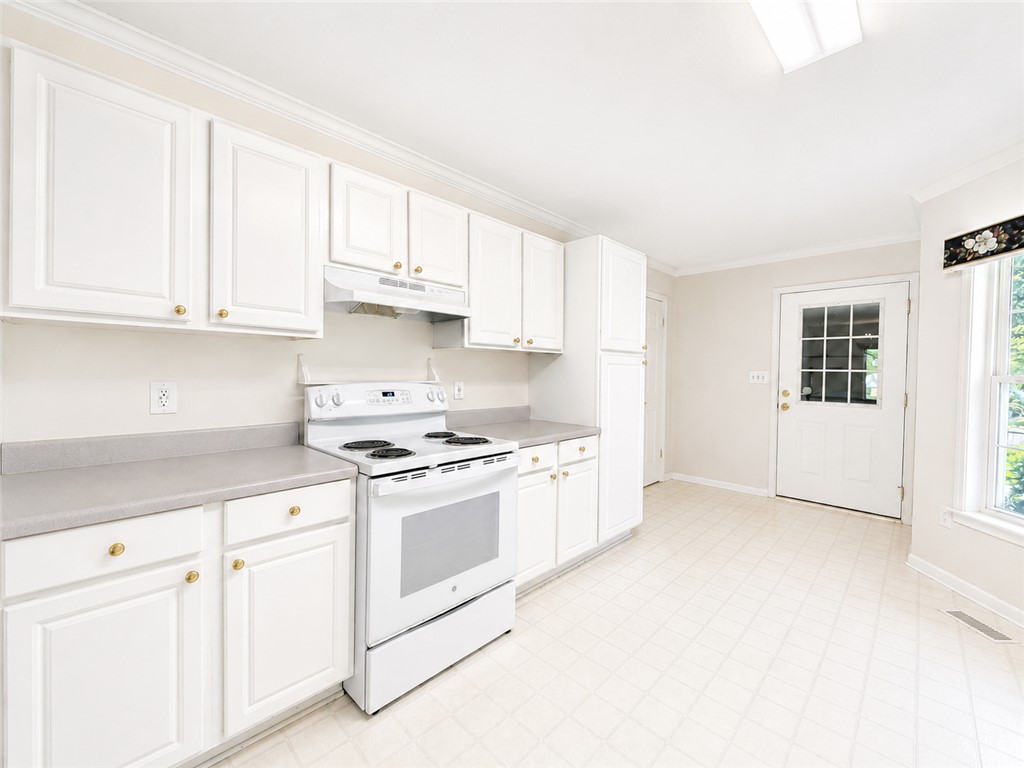 606 Laurel Creek Drive