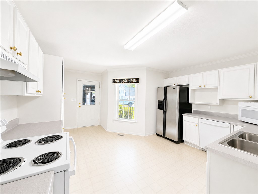 606 Laurel Creek Drive