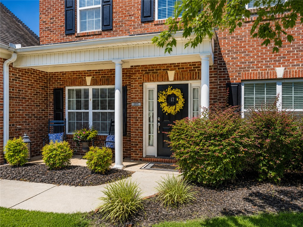 17 Fawn Hill Drive
