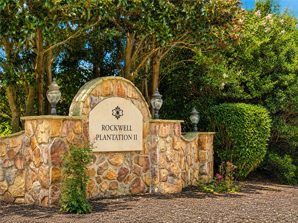 17 Fawn Hill Drive