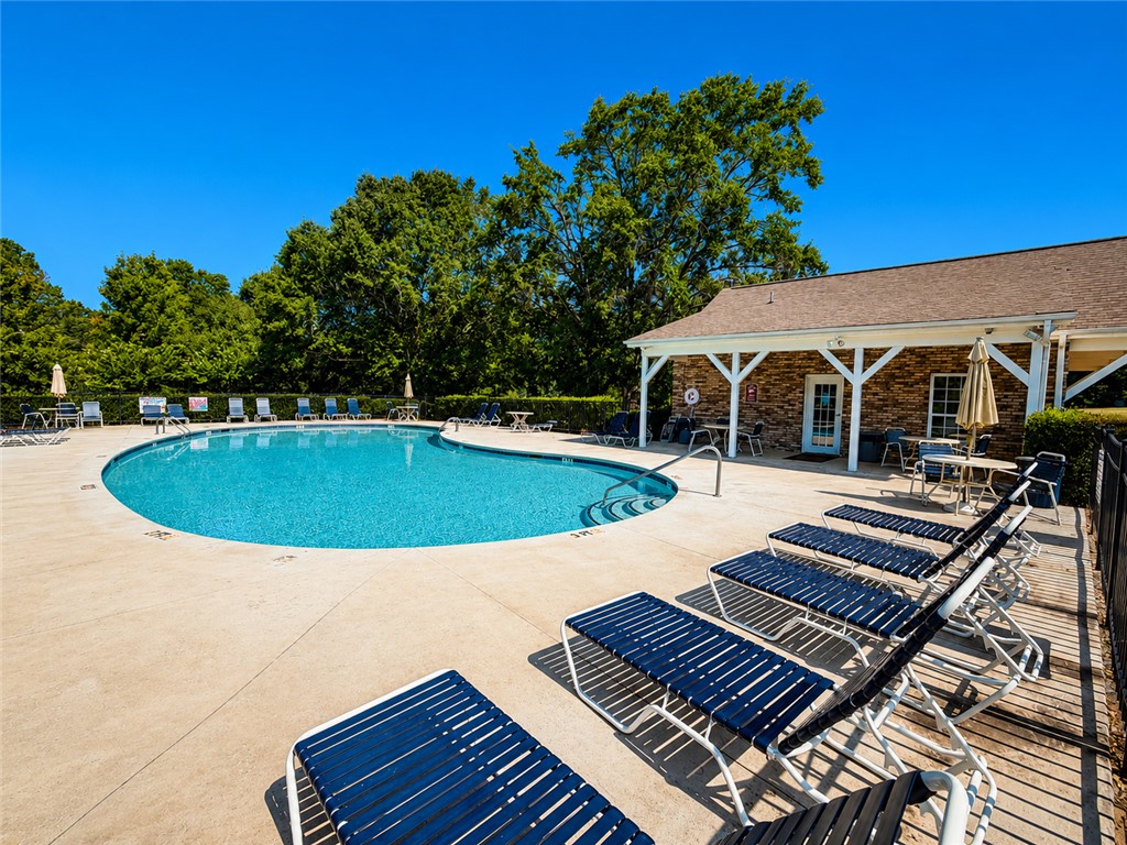 17 Fawn Hill Drive