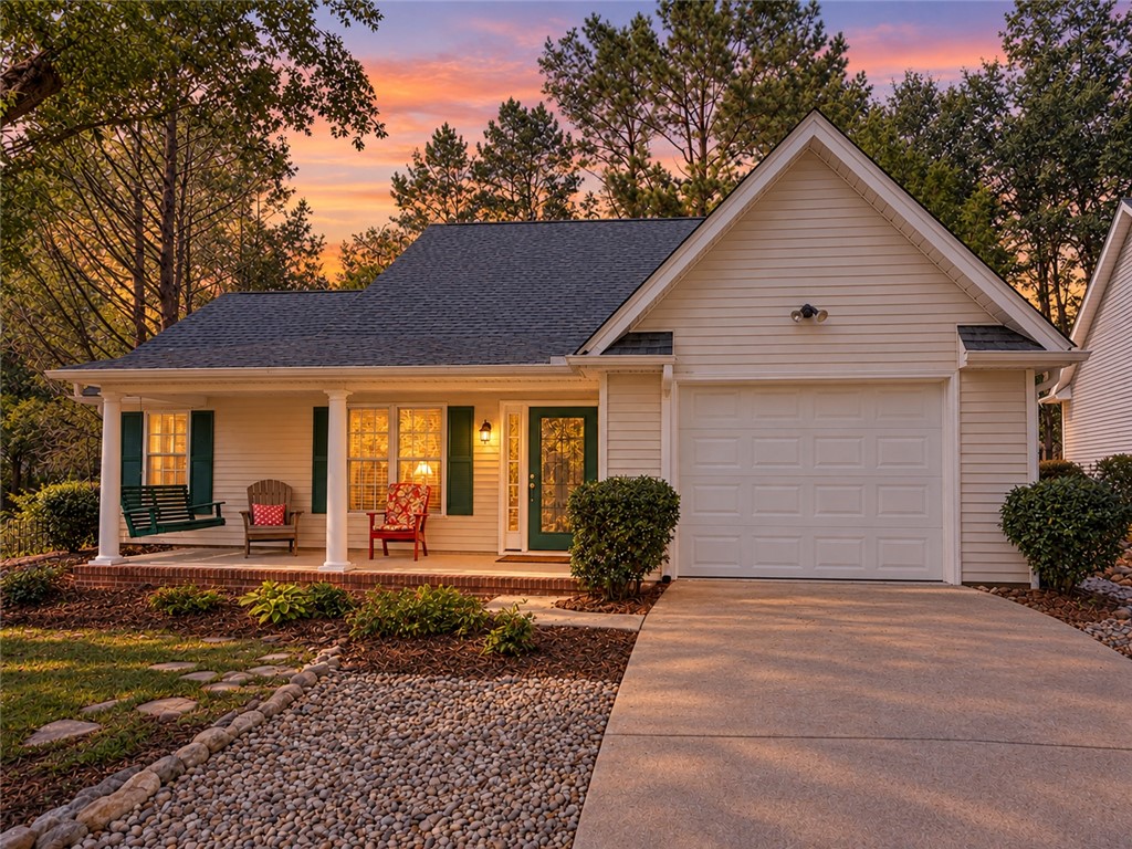 113 Grand Oak Circle