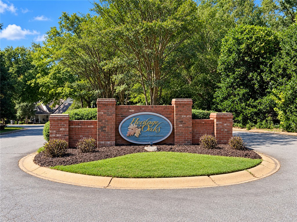 113 Grand Oak Circle