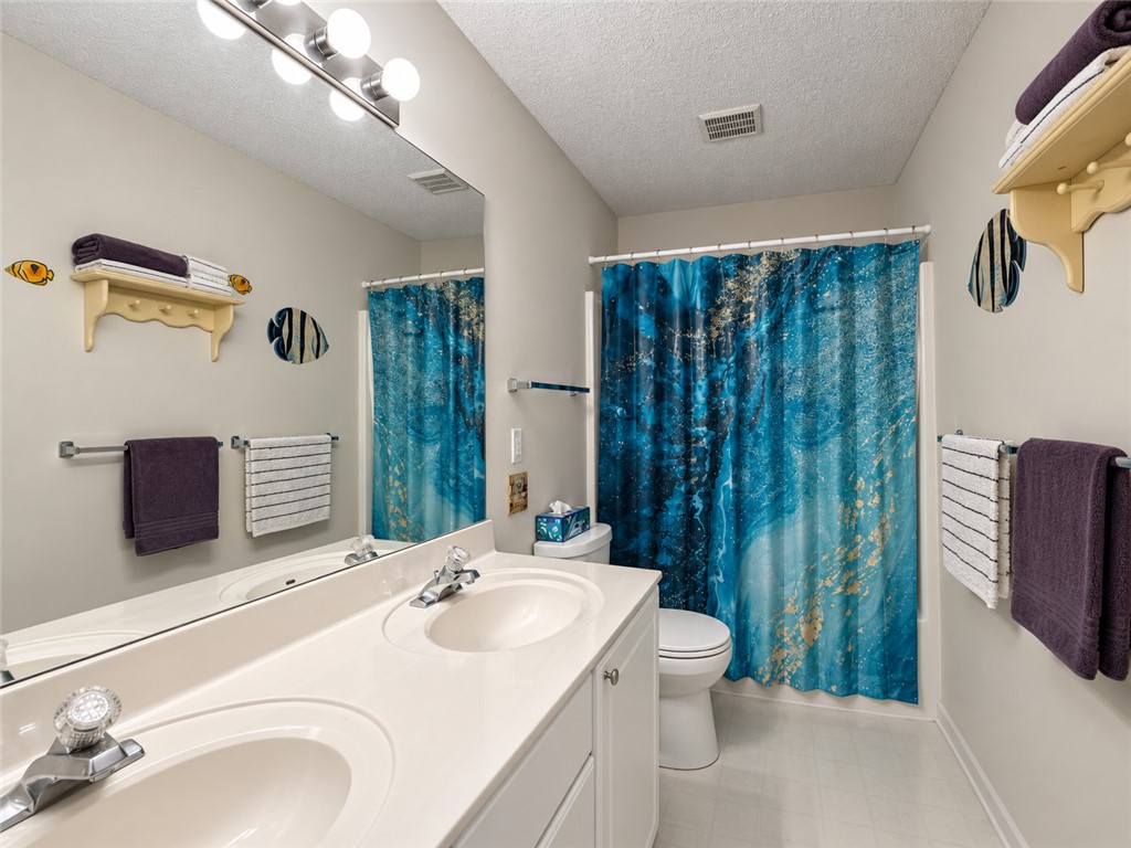 113 Grand Oak Circle