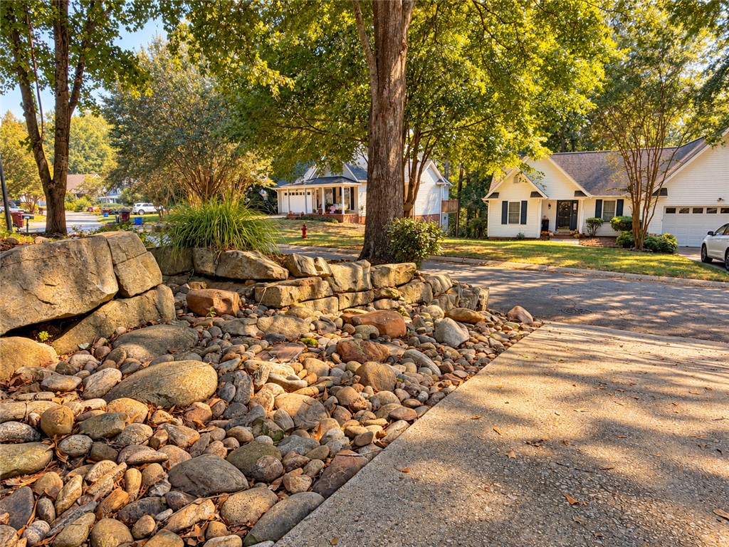 113 Grand Oak Circle