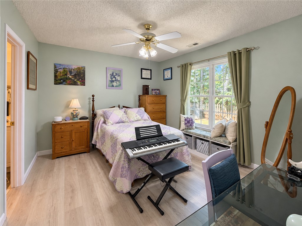 113 Grand Oak Circle