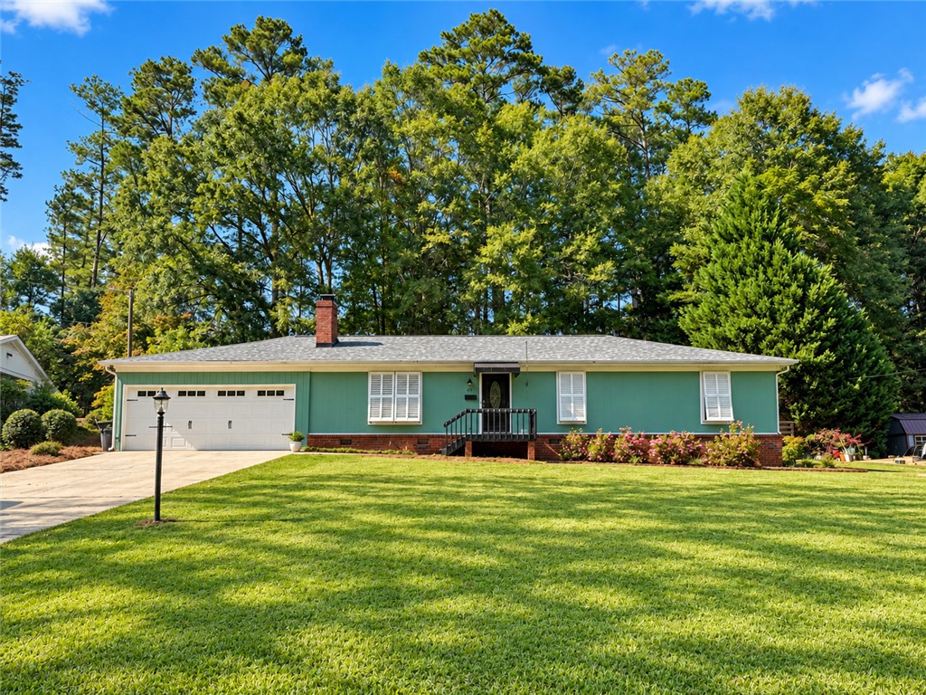 519 Walden Parkway