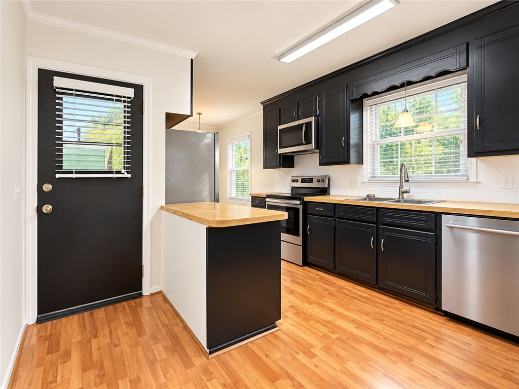 519 Walden Parkway