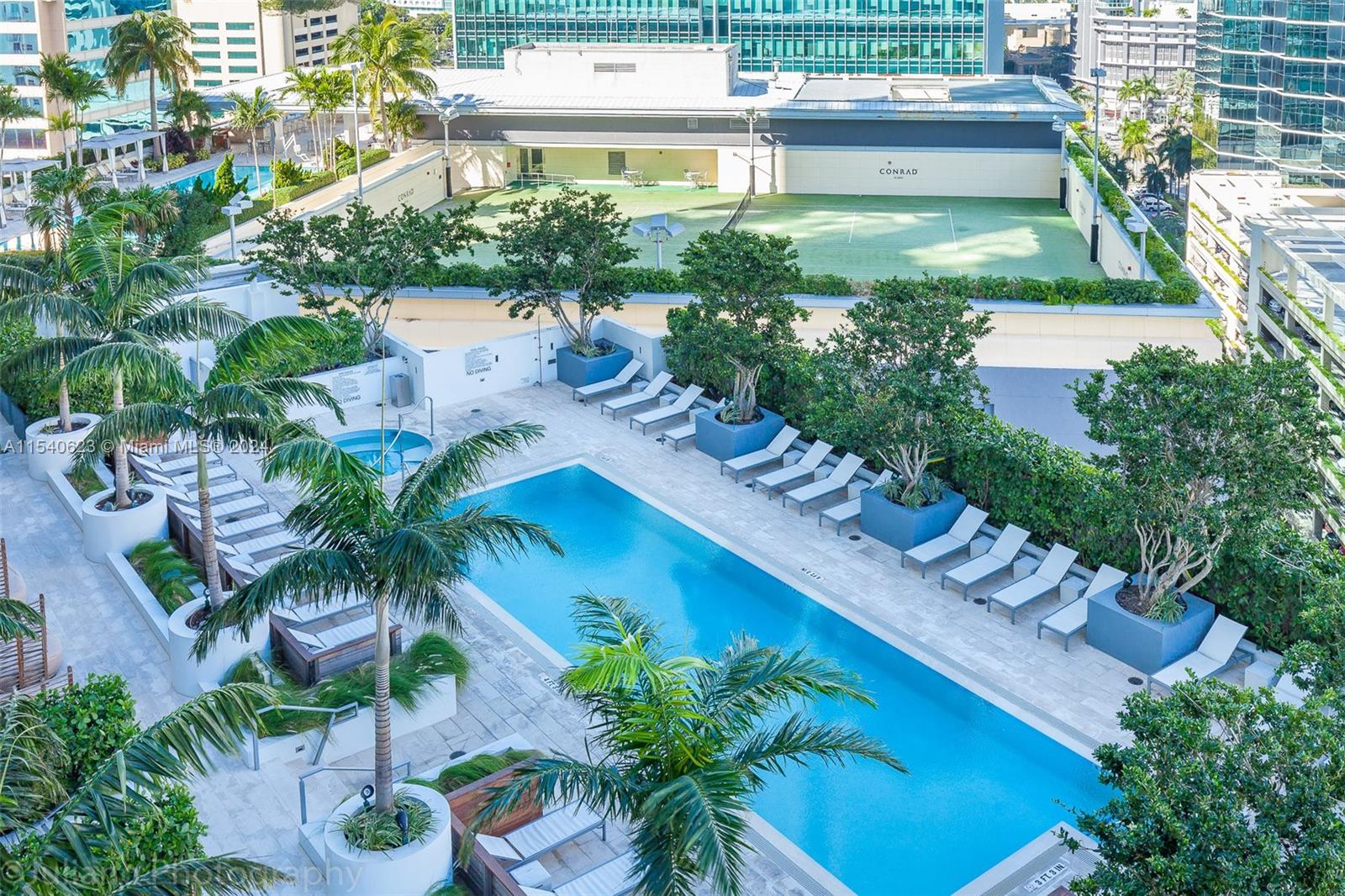 1300 Brickell Bay Dr # 1710