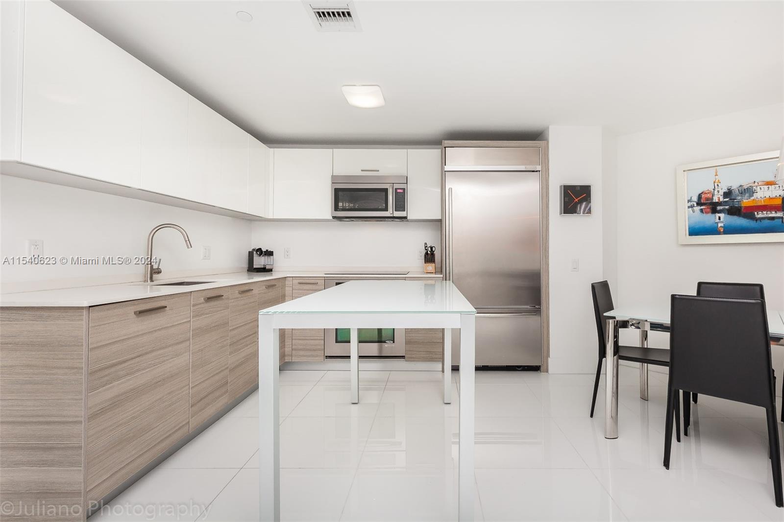 1300 Brickell Bay Dr # 1710