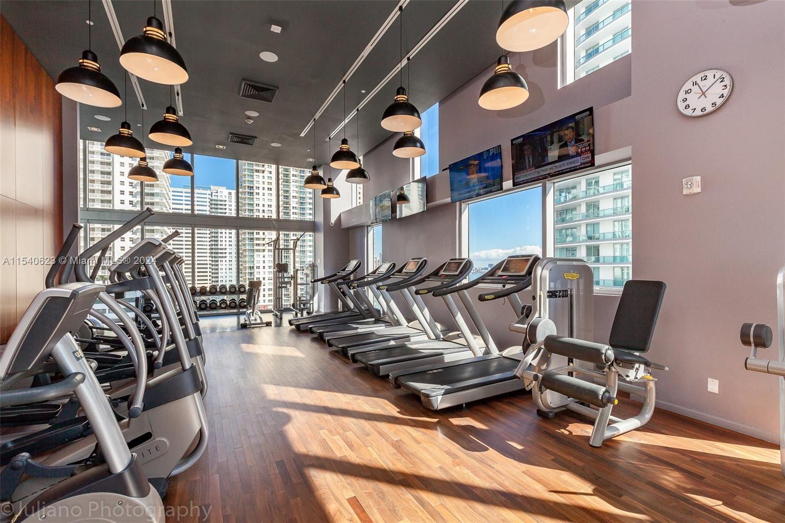 1300 Brickell Bay Dr # 1710