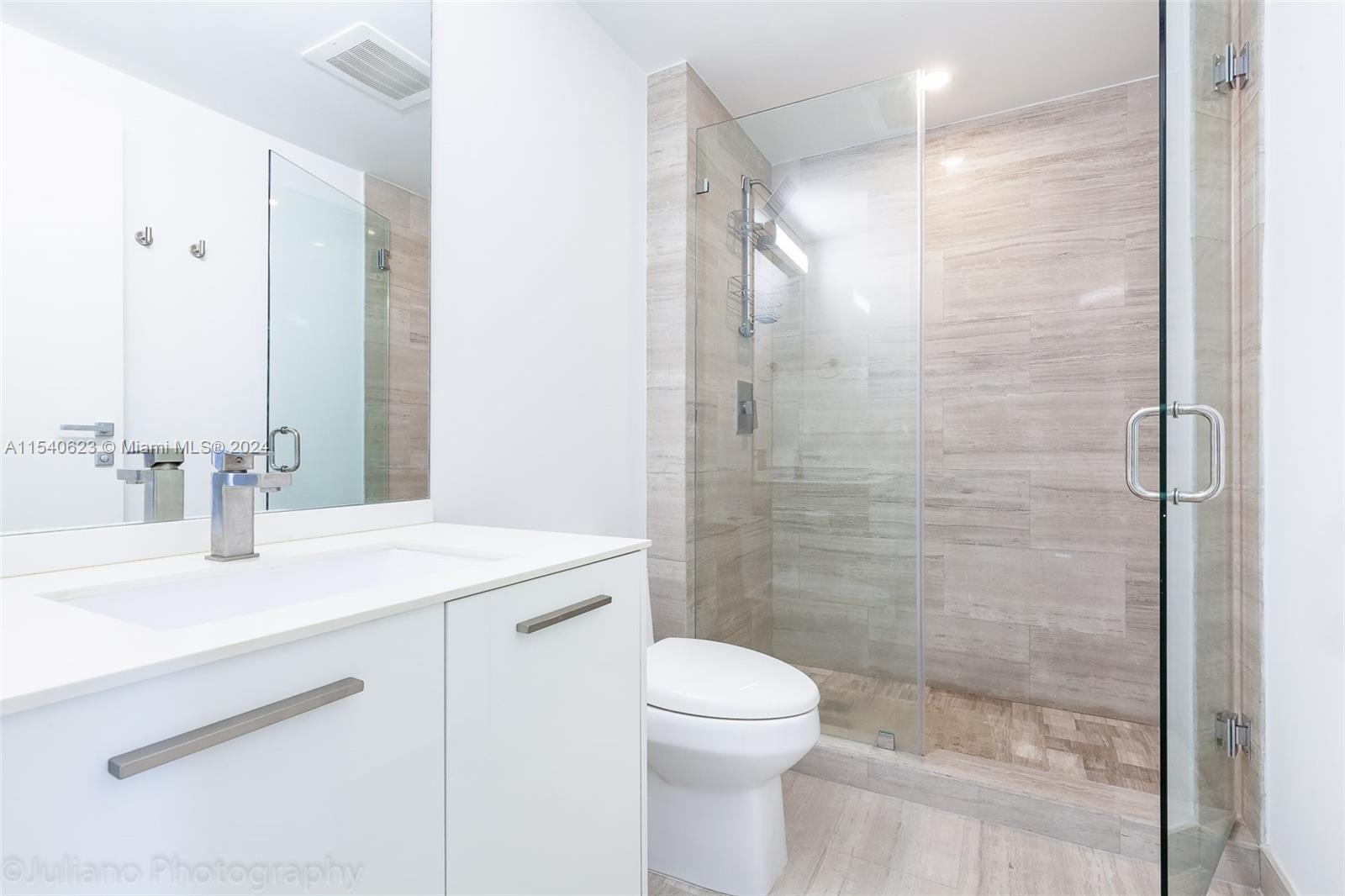 1300 Brickell Bay Dr # 1710