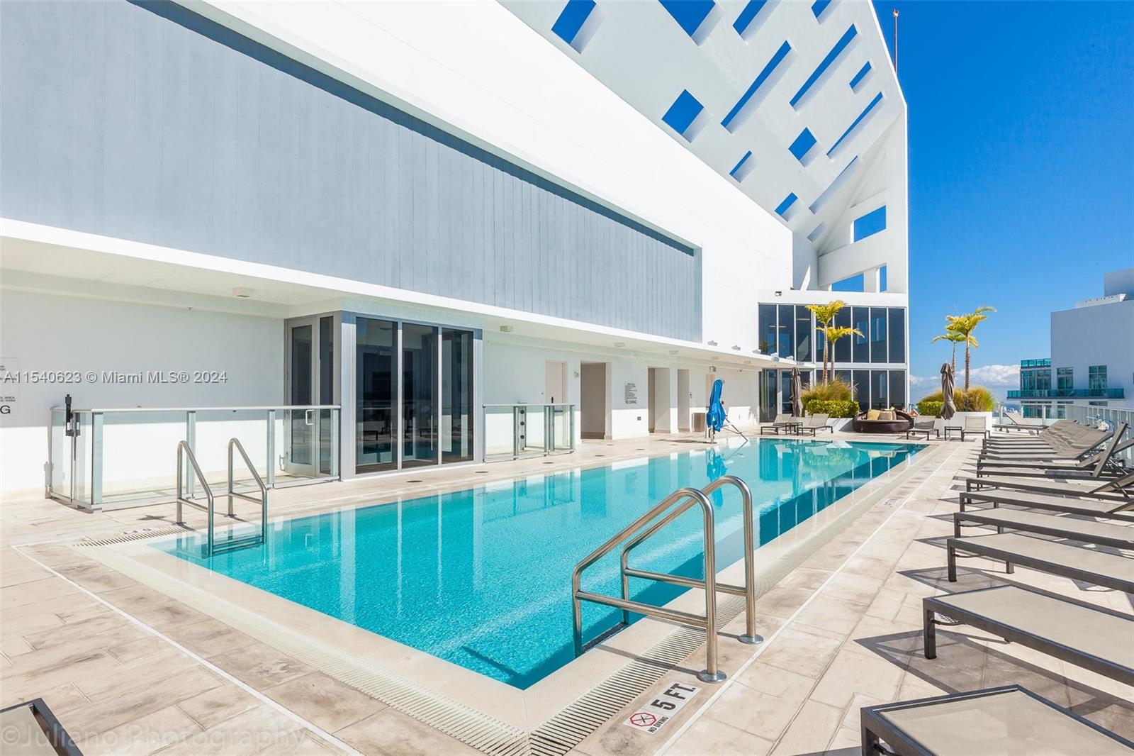 1300 Brickell Bay Dr # 1710