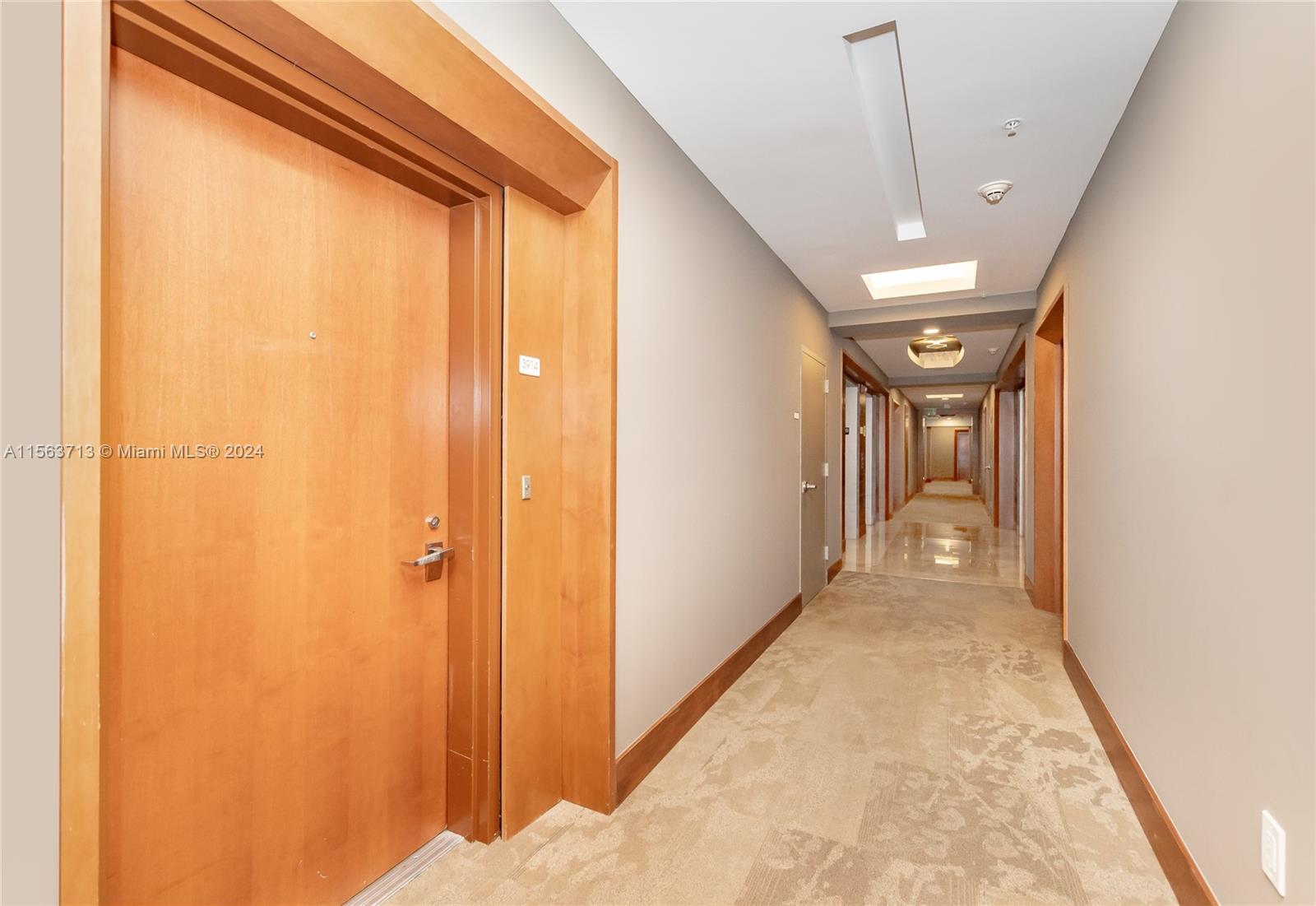 31 SE 5th St # 3914