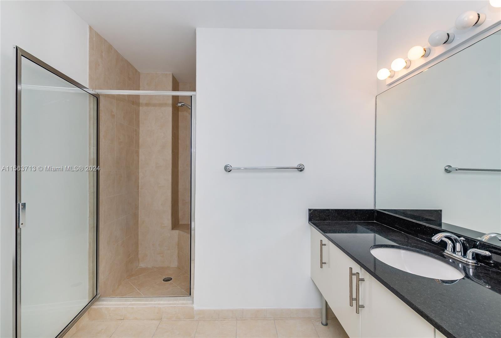 31 SE 5th St # 3914
