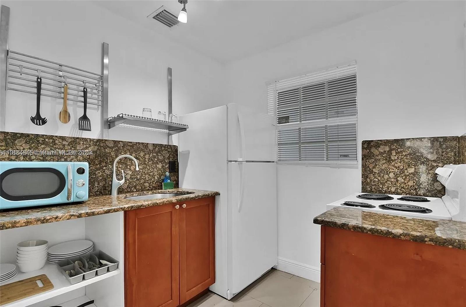 6966 Byron Ave # 103