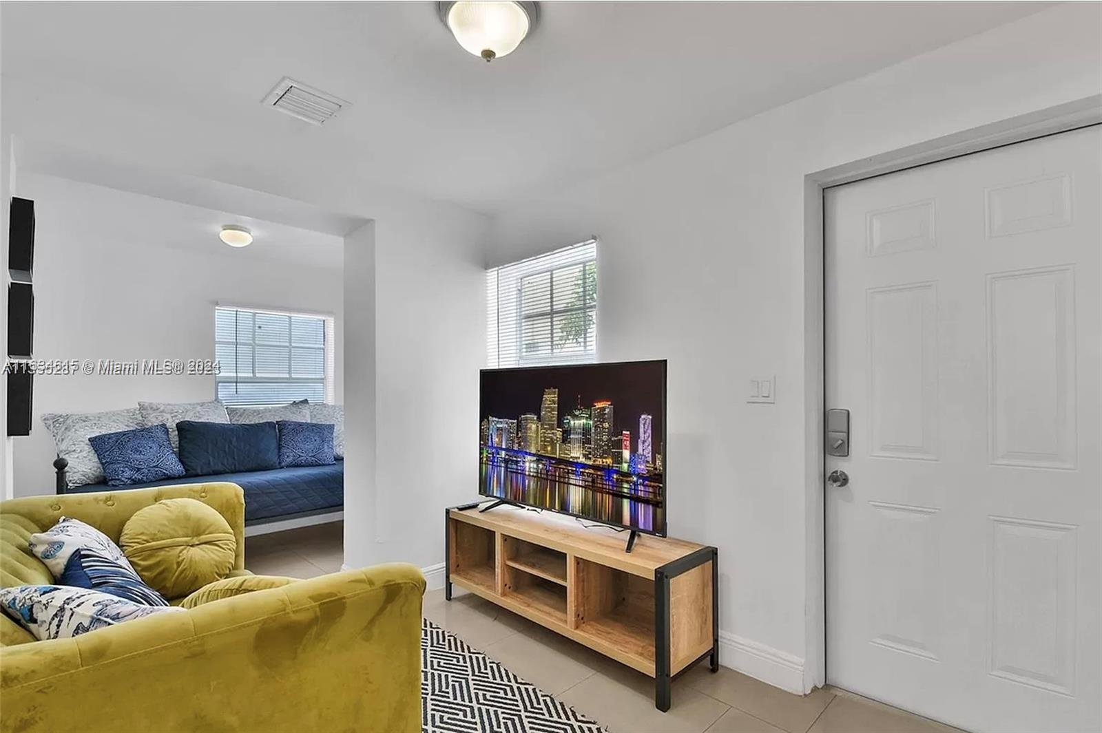 6966 Byron Ave # 103