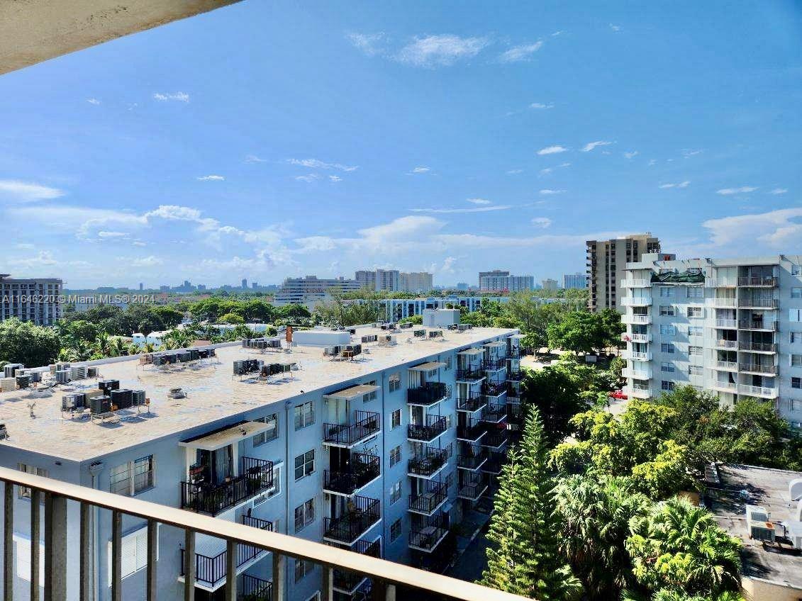 1470 NE 125th Ter # 801