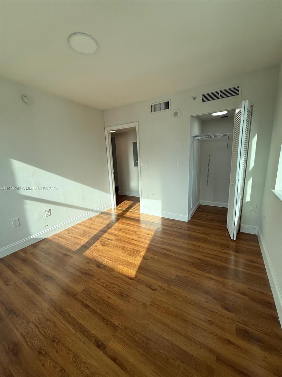 31 SE 5th St # 1511