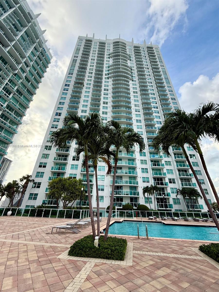 31 SE 5th St # 1511