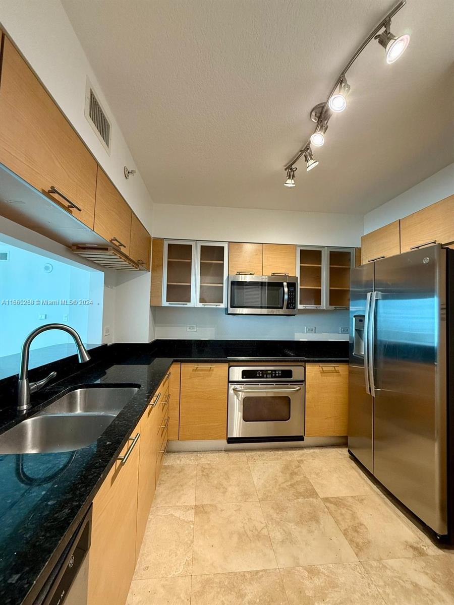 31 SE 5th St # 1511