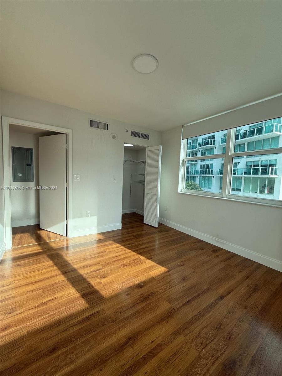 31 SE 5th St # 1511