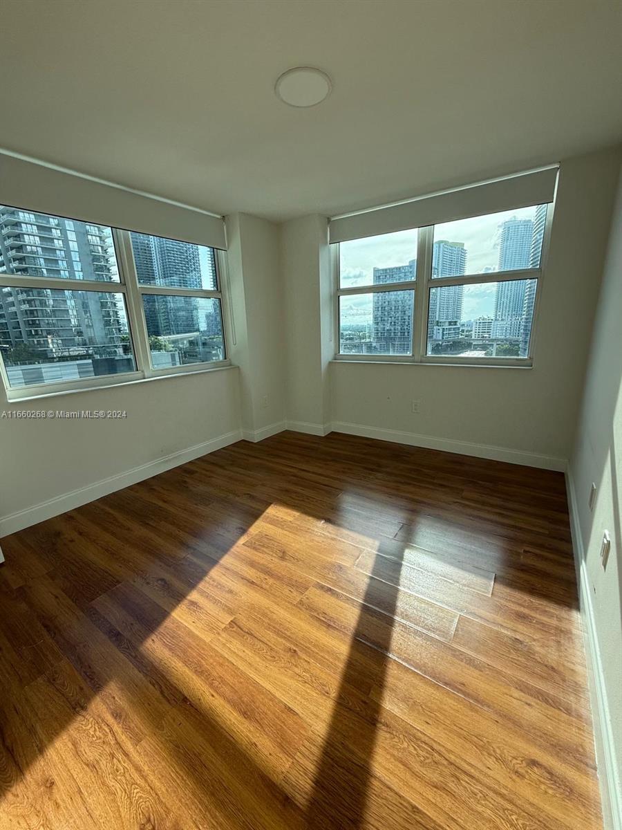 31 SE 5th St # 1511